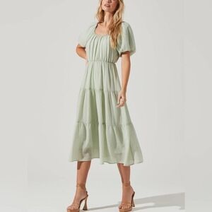 ASTR GAUZE SMOCKED TIERED MAXI DRESS XS SAGE GREEN